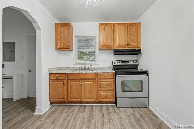 4721 Jackson Street, Dearborn Heights, MI 48125