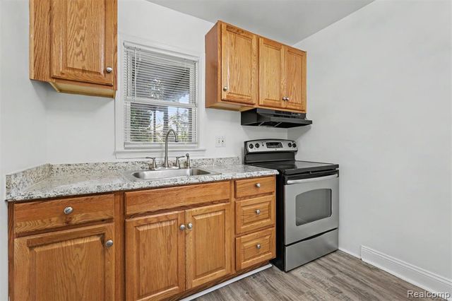 4721 Jackson Street, Dearborn Heights, MI 48125