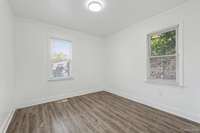 4721 Jackson Street, Dearborn Heights, MI 48125
