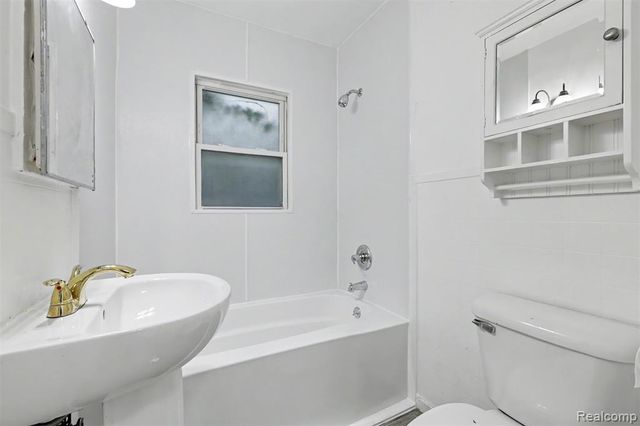 4721 Jackson Street, Dearborn Heights, MI 48125