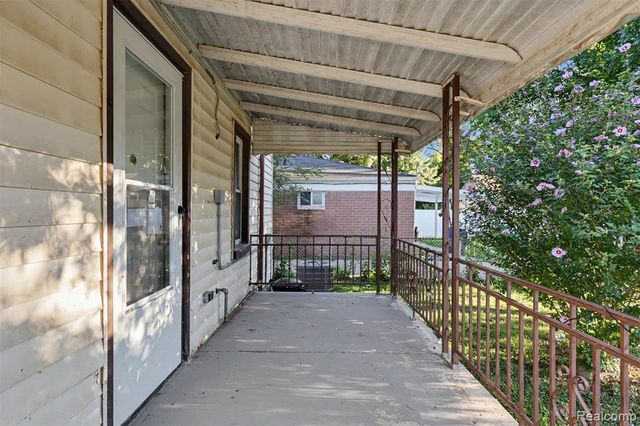 4721 Jackson Street, Dearborn Heights, MI 48125