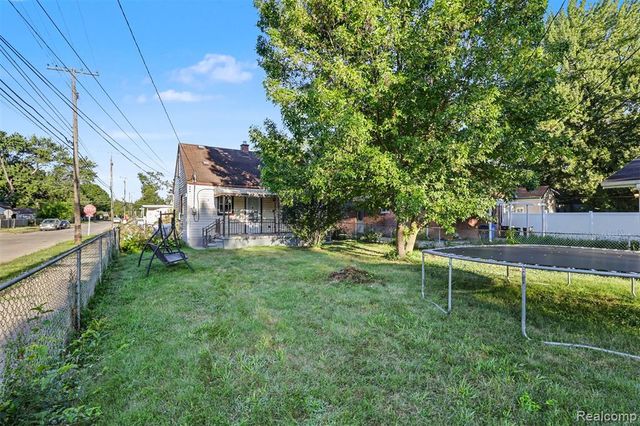 4721 Jackson Street, Dearborn Heights, MI 48125