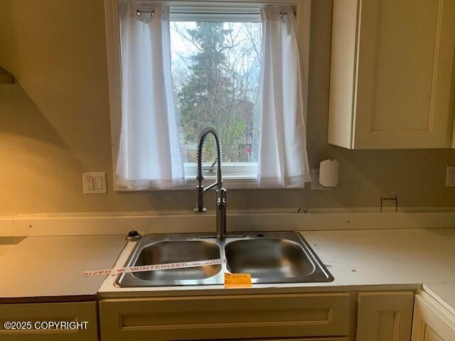 4000 Justin Circle, Anchorage, AK 99507