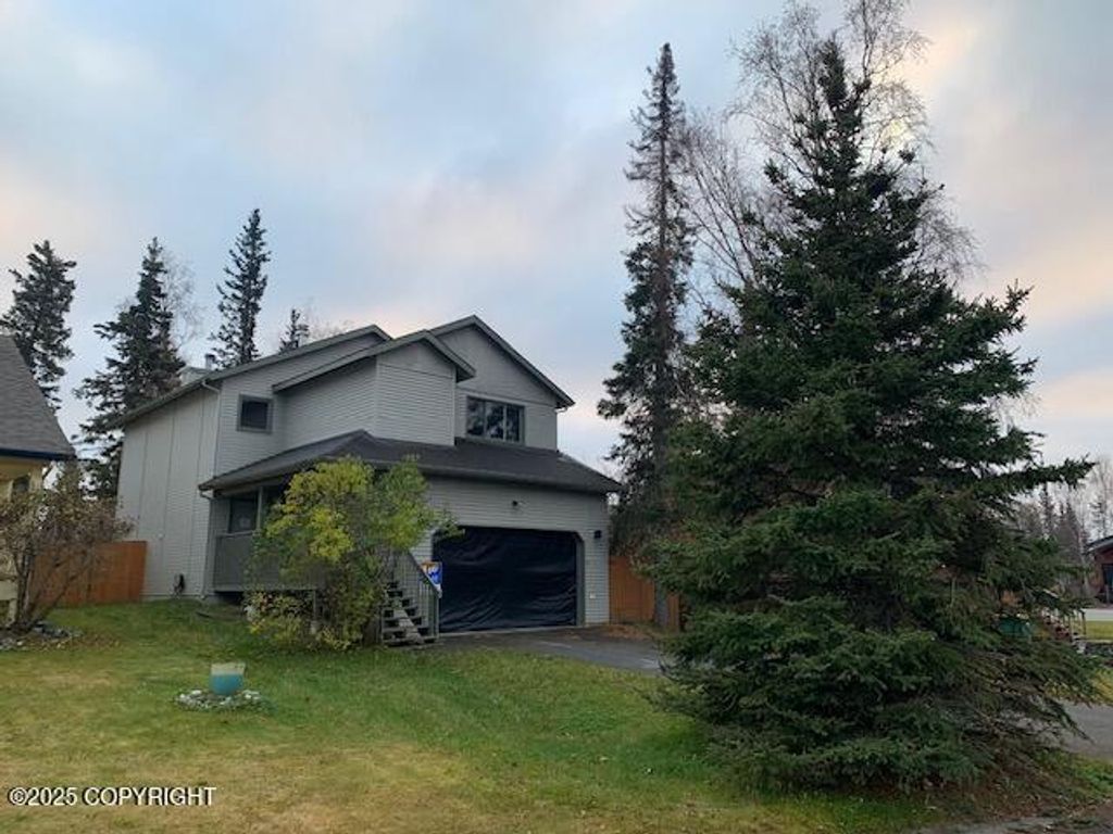 4000 Justin Circle, Anchorage, AK 99507