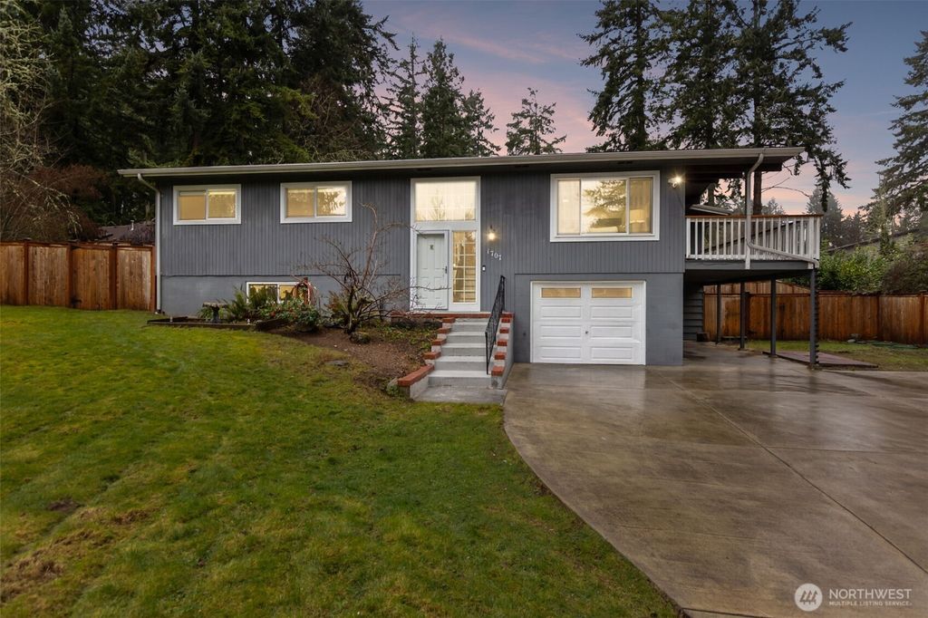 1707 Firgrove Place NW, Gig Harbor, WA 98335