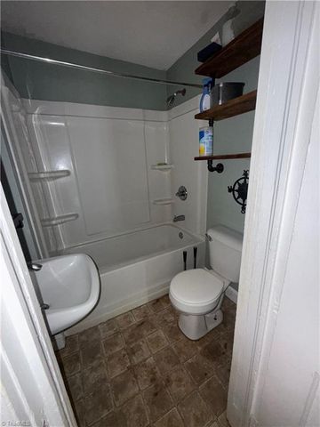 905 Beaumont Avenue, Burlington, NC 27217