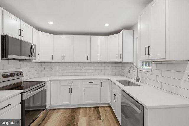 7258 FOREST AVE, Hanover, MD 21076