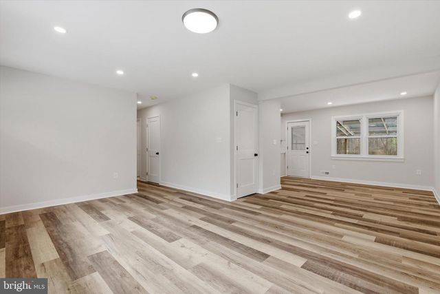 7258 FOREST AVE, Hanover, MD 21076