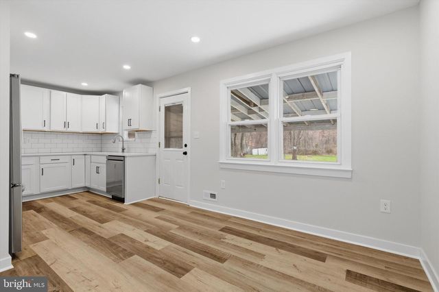 7258 FOREST AVE, Hanover, MD 21076