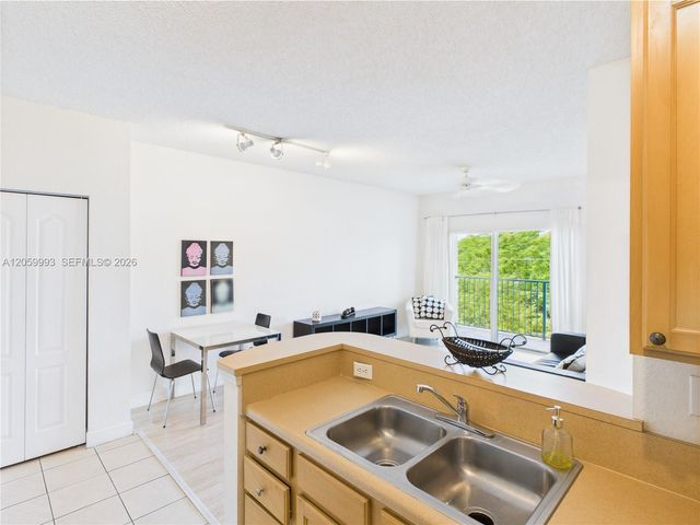 6001 SW 70th Street 455, South Miami, FL 33143
