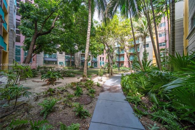 6001 SW 70th Street 455, South Miami, FL 33143