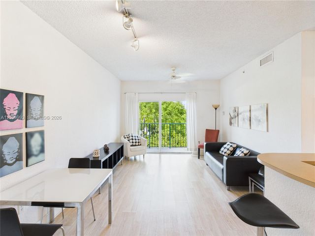 6001 SW 70th Street 455, South Miami, FL 33143
