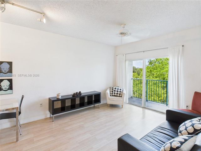 6001 SW 70th Street 455, South Miami, FL 33143