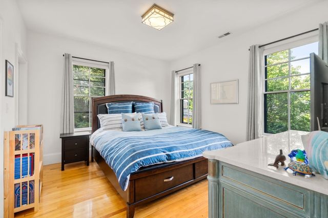 105 Pleasant St 2, Arlington, MA 02476