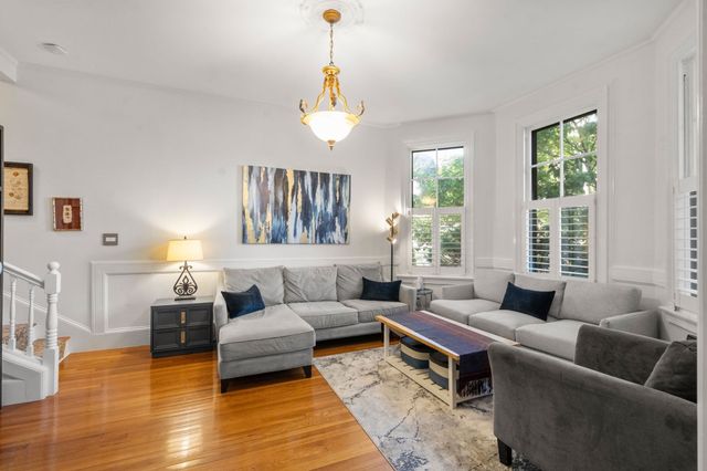 105 Pleasant St 2, Arlington, MA 02476
