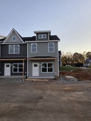 132 Front Ridge Circle, Clarksville, TN 37040