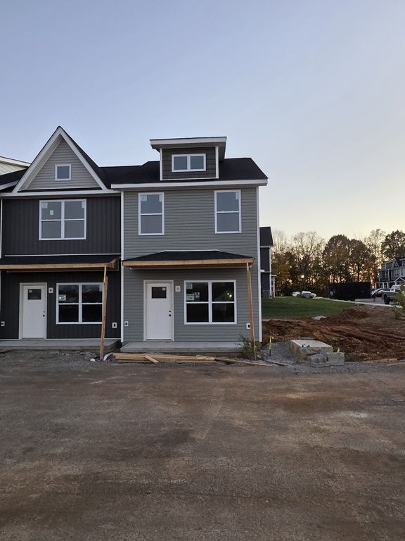 132 Front Ridge Circle, Clarksville, TN 37040