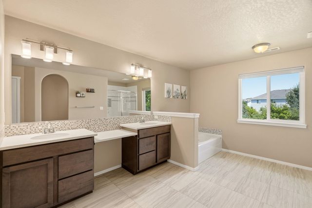 1421 S Clara Rd, Spokane, WA 99016