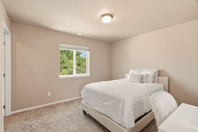 1421 S Clara Rd, Spokane, WA 99016