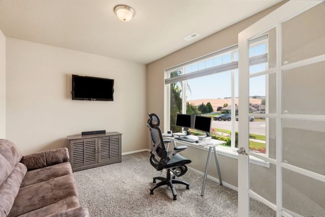 1421 S Clara Rd, Spokane, WA 99016