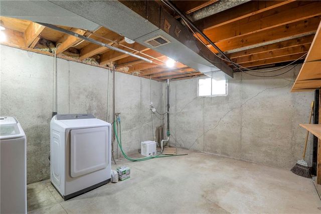 1202 W Elm Street, Greenwood, MO 64034