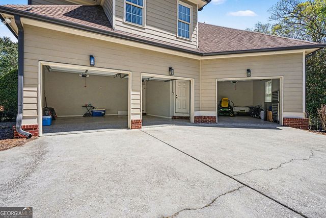 261 Chandler Walk, Loganville, GA 30052