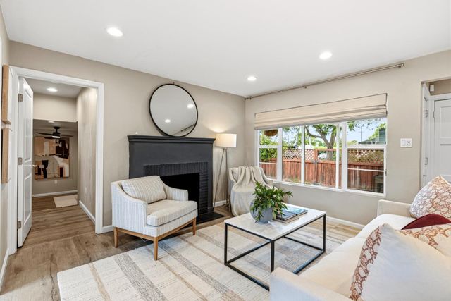 5517 Helen Way, Sacramento, CA 95822