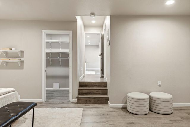 5517 Helen Way, Sacramento, CA 95822