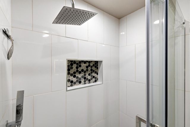 5517 Helen Way, Sacramento, CA 95822