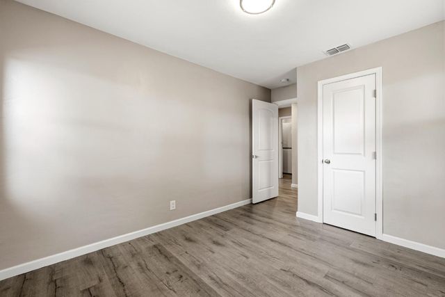5517 Helen Way, Sacramento, CA 95822