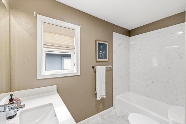 5517 Helen Way, Sacramento, CA 95822