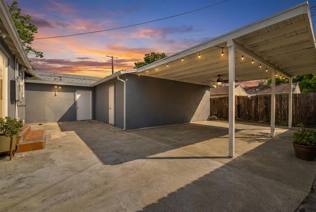 5517 Helen Way, Sacramento, CA 95822