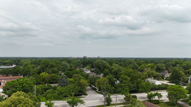 1017 S Ridge Avenue, Arlington Heights, IL 60005