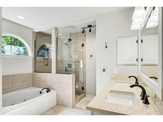 1502 River Oak Dr, Fort Collins, CO 80525