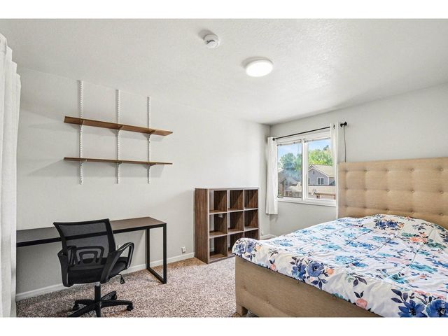 1502 River Oak Dr, Fort Collins, CO 80525