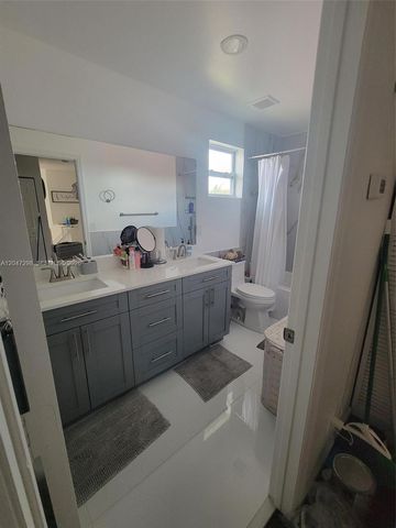 6606 Saltaire Ter, Margate, FL 33063