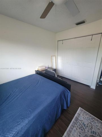6606 Saltaire Ter, Margate, FL 33063