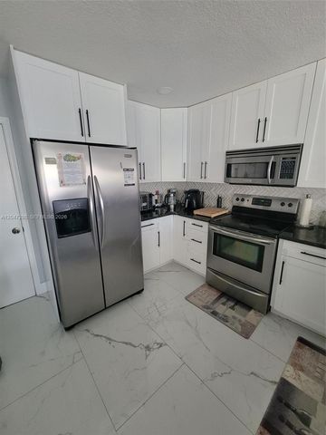 6606 Saltaire Ter, Margate, FL 33063