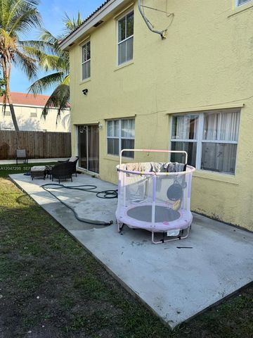6606 Saltaire Ter, Margate, FL 33063