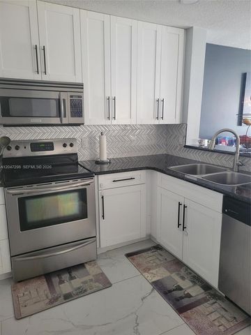 6606 Saltaire Ter, Margate, FL 33063