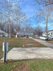 33090 Canopy Road, Lincoln, MO 65338