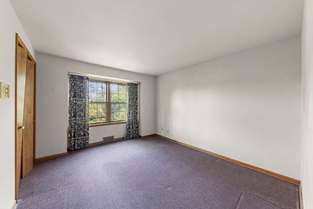 4726 Howard Avenue, Western Springs, IL 60558