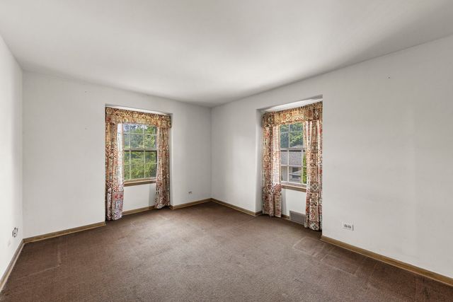 4726 Howard Avenue, Western Springs, IL 60558