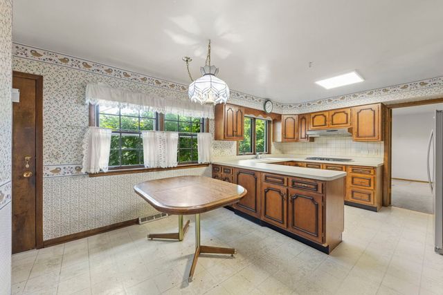 4726 Howard Avenue, Western Springs, IL 60558