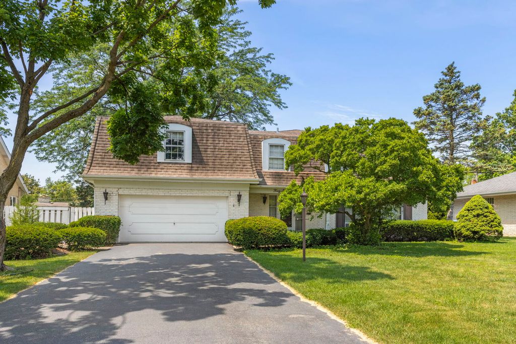 4726 Howard Avenue, Western Springs, IL 60558