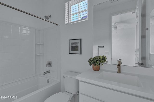 769 W FLINTLOCK Way, Chandler, AZ 85286