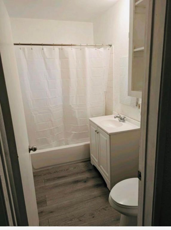 Image 16 of property listing at 66338 2nd St Street, Desert Hot Springs, CA 92240