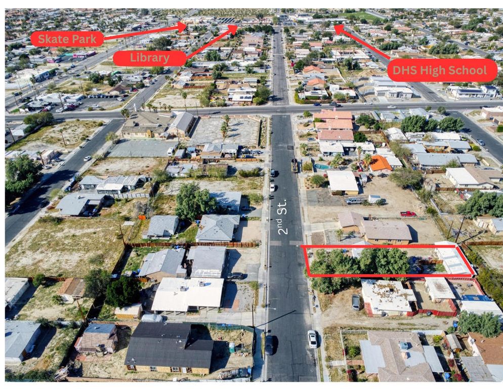 Image 3 of property listing at 66338 2nd St Street, Desert Hot Springs, CA 92240