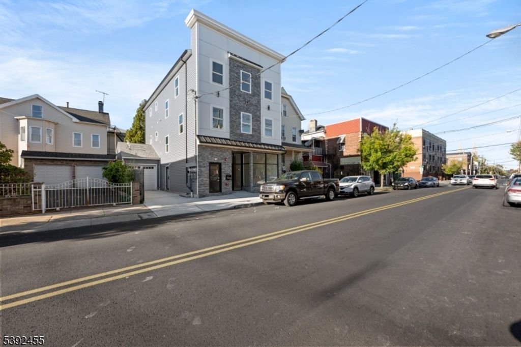 54 56 2nd St, Elizabeth City, NJ 07206 — photo 2