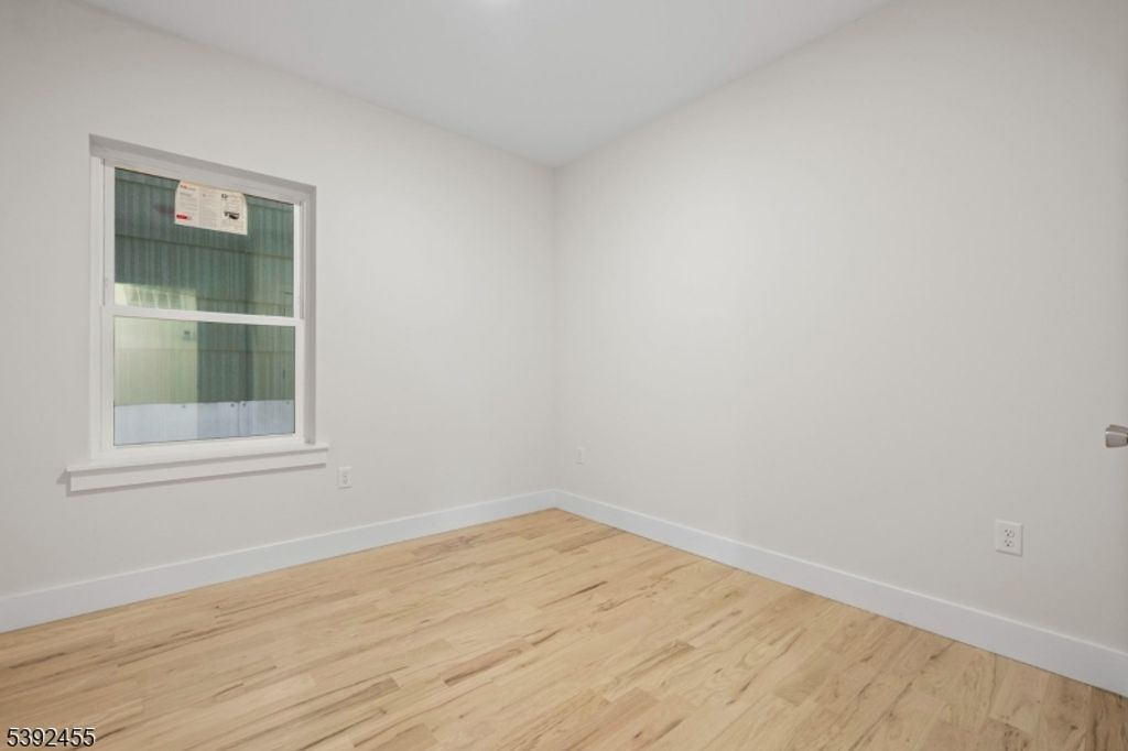 54 56 2nd St, Elizabeth City, NJ 07206 — photo 3
